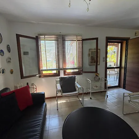 Spacious Seaside Maisonette, Trikorfo Beach, Gerakini, Chalkidiki *