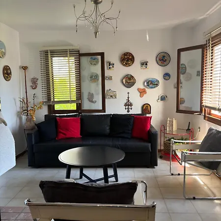 Spacious Seaside Maisonette, Trikorfo Beach, Gerakini, Chalkidiki * Gerakini