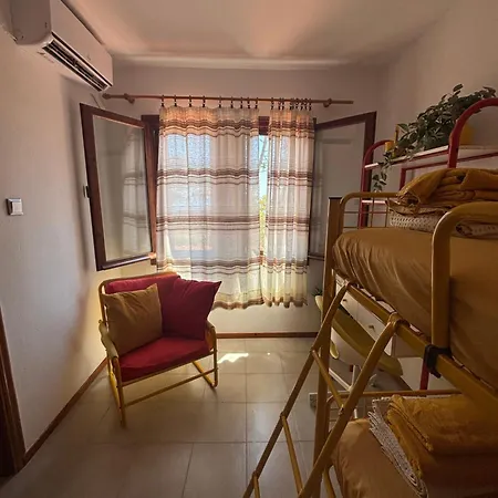 Spacious Seaside Maisonette, Trikorfo Beach, Gerakini, Chalkidiki Holiday home