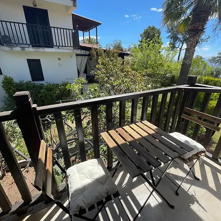 Spacious Seaside Maisonette, Trikorfo Beach, Gerakini, Chalkidiki Nyaraló