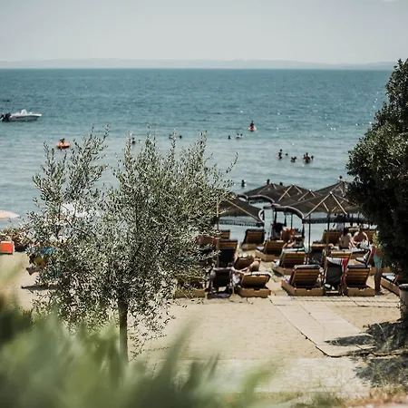 Spacious Seaside Maisonette, Trikorfo Beach, Gerakini, Chalkidiki Nyaraló *
